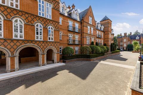 2 bedroom apartment for sale, Virginia Park, Virgnia Water