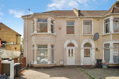 4 bedroom end of terrace house for sale, Blythswood Road, Ilford, IG3