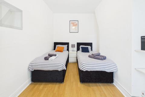 2 bedroom terraced house for sale, Ashton Road, Greater Manchester OL8