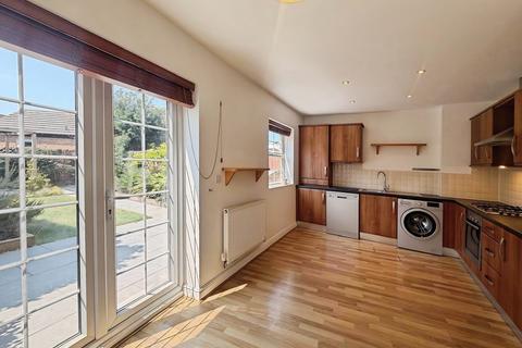 4 bedroom terraced house to rent, Pacific Way, Derby DE24