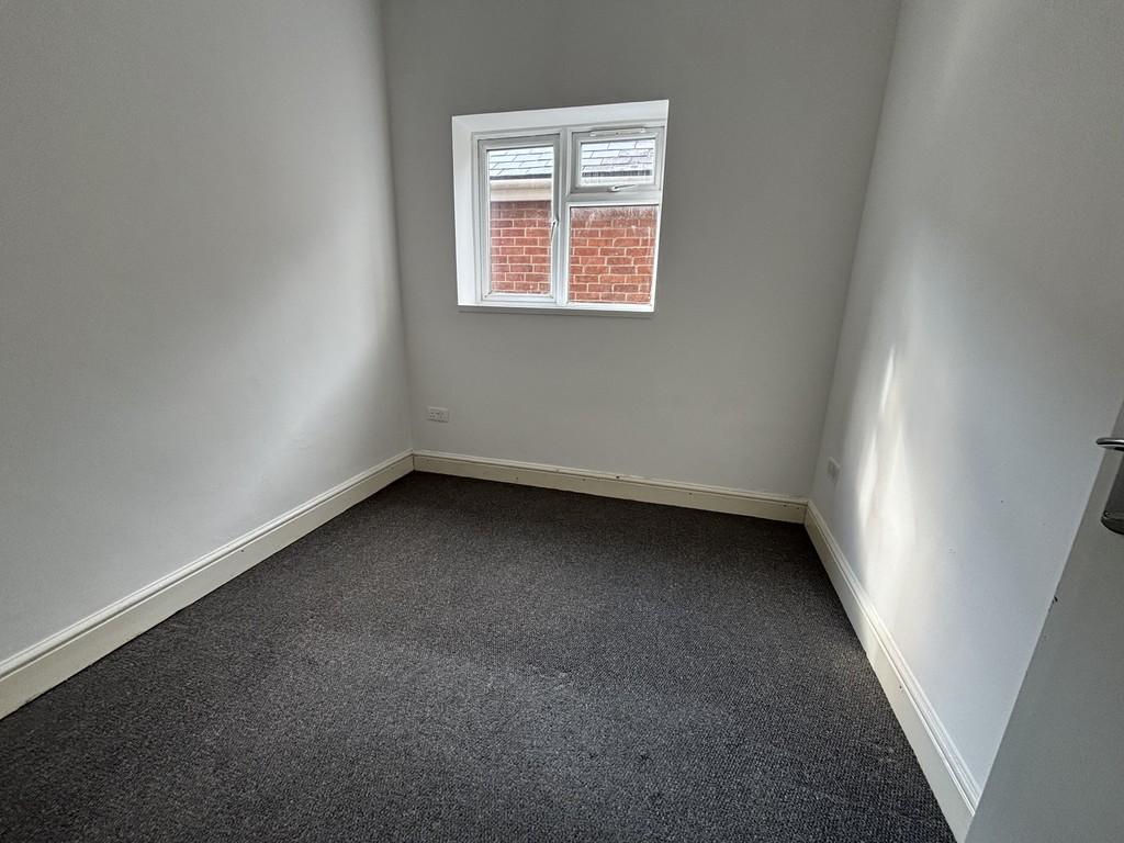 Apartment in Southampton - View 4