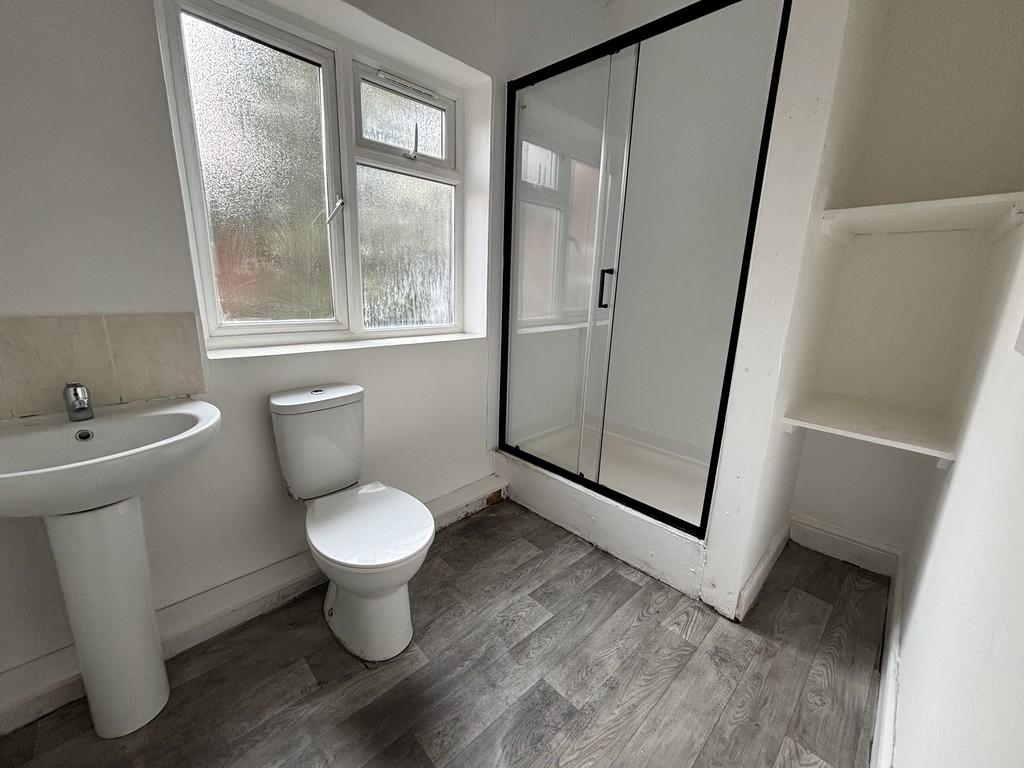 Apartment in Southampton - View 5