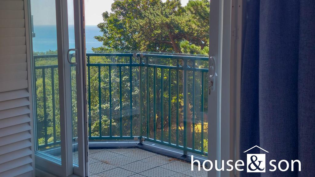 Apartment in Bournemouth - More