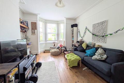 3 bedroom terraced house for sale, 3 self contained 1-bedroom flats