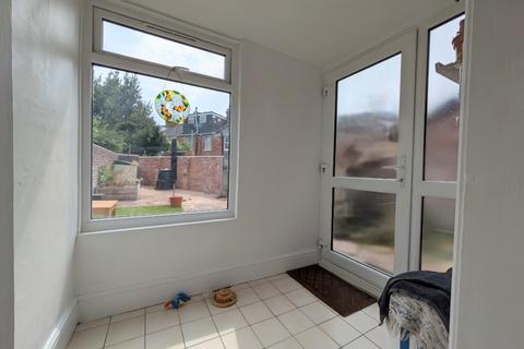 3 bedroom terraced house for sale, 3 self contained 1-bedroom flats