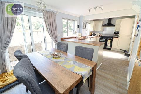 3 bedroom detached house for sale, Campion Drive, Mexborough S64