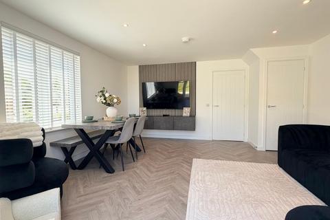 3 bedroom semi-detached house for sale, Greylag Place, Glasgow G72
