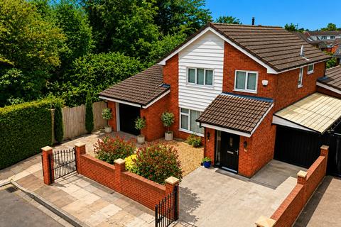 4 bedroom detached house for sale, Crediton Avenue, Southport PR9