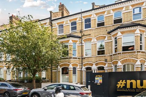 Beauchamp Road, London, SW11