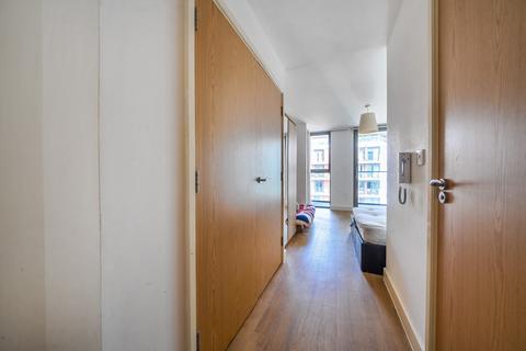 Studio to rent, Elmira Street, Lewisham, London, SE13