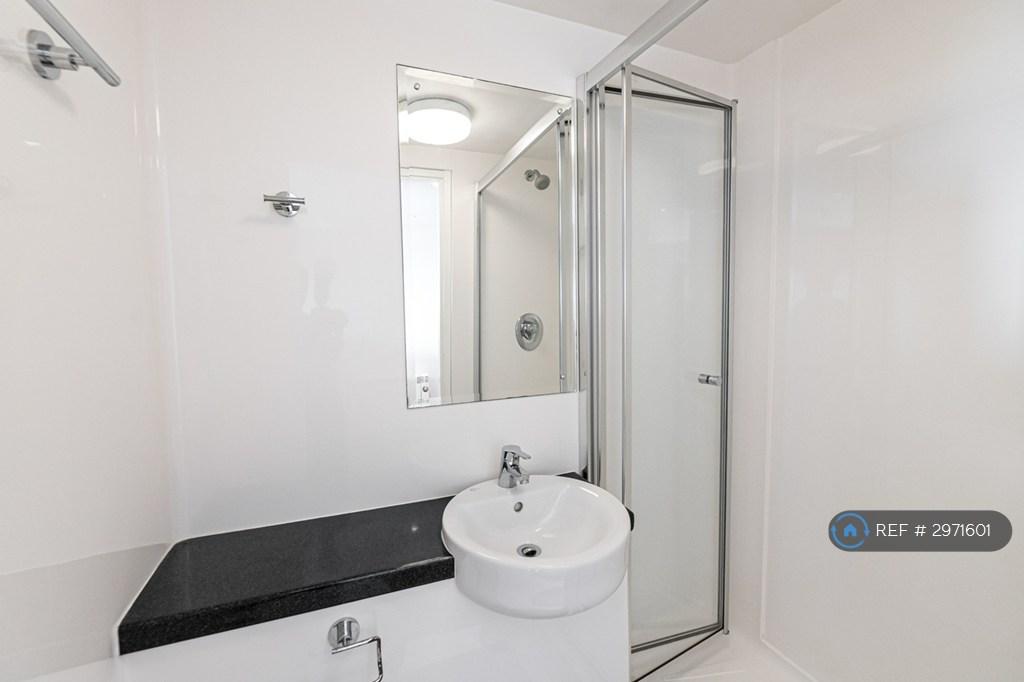 Apartment in Bournemouth, Lansdowne - View 4