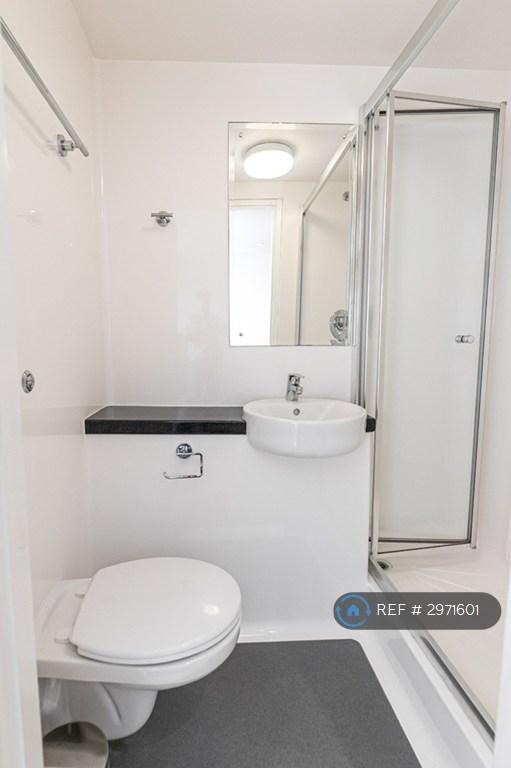 Apartment in Bournemouth, Lansdowne - View 5