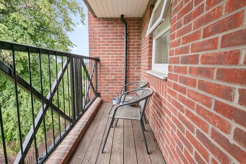 2 bedroom flat for sale, Ord Court, Newcastle Upon Tyne NE4