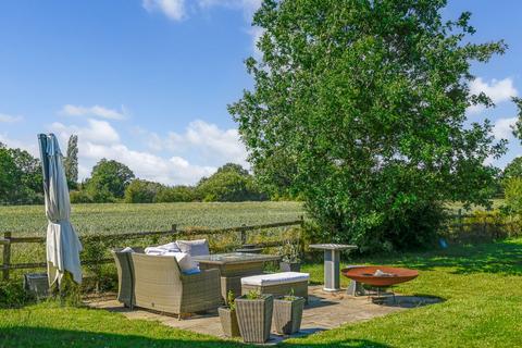 4 bedroom detached house for sale, Headcorn Road, Smarden