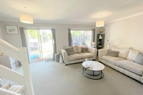 3 bedroom end of terrace house for sale, Hastings Place, Brightlingsea, CO7
