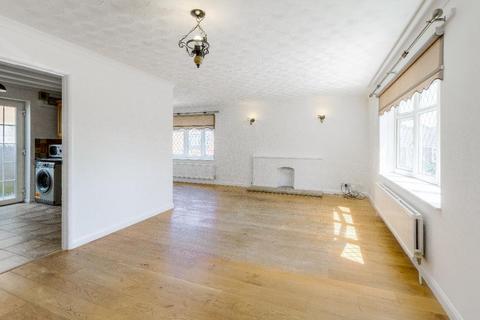 3 bedroom detached bungalow for sale, Rothwell NN14