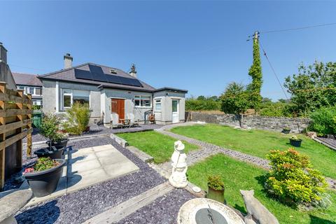 2 bedroom bungalow for sale, Trefor, Caernarfon, Gwynedd, LL54