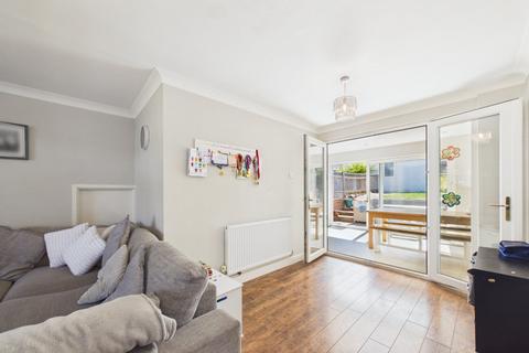 3 bedroom terraced house for sale, Cheviot Road, Sandhurst, Berkshire, GU47