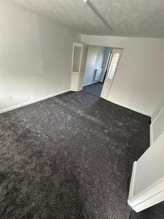 3 bedroom terraced house to rent, Neath Fold, Bolton