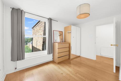 2 bedroom house to rent, Fortess Road, London, NW5