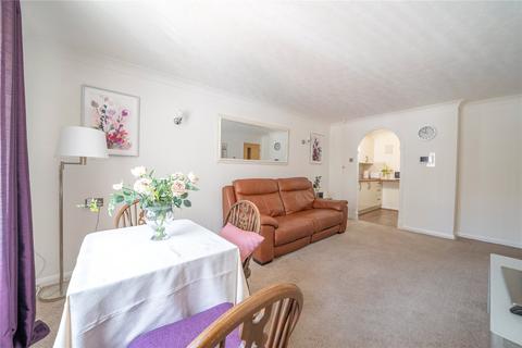 1 bedroom apartment for sale, Flat 16, Richmond House, Street Lane, Leeds, West Yorkshire