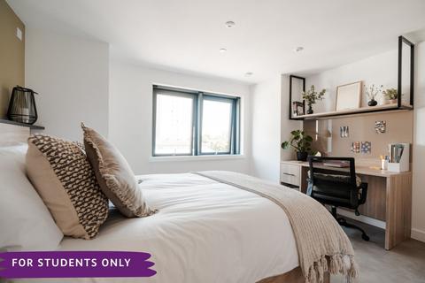 Studio to rent, Childers Street, London SE8