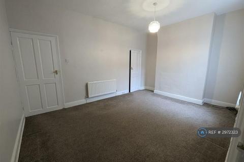 2 bedroom terraced house to rent, Acacia Street, Darlington, DL3