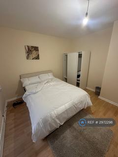 3 bedroom terraced house to rent, Edington Road, London, SE2