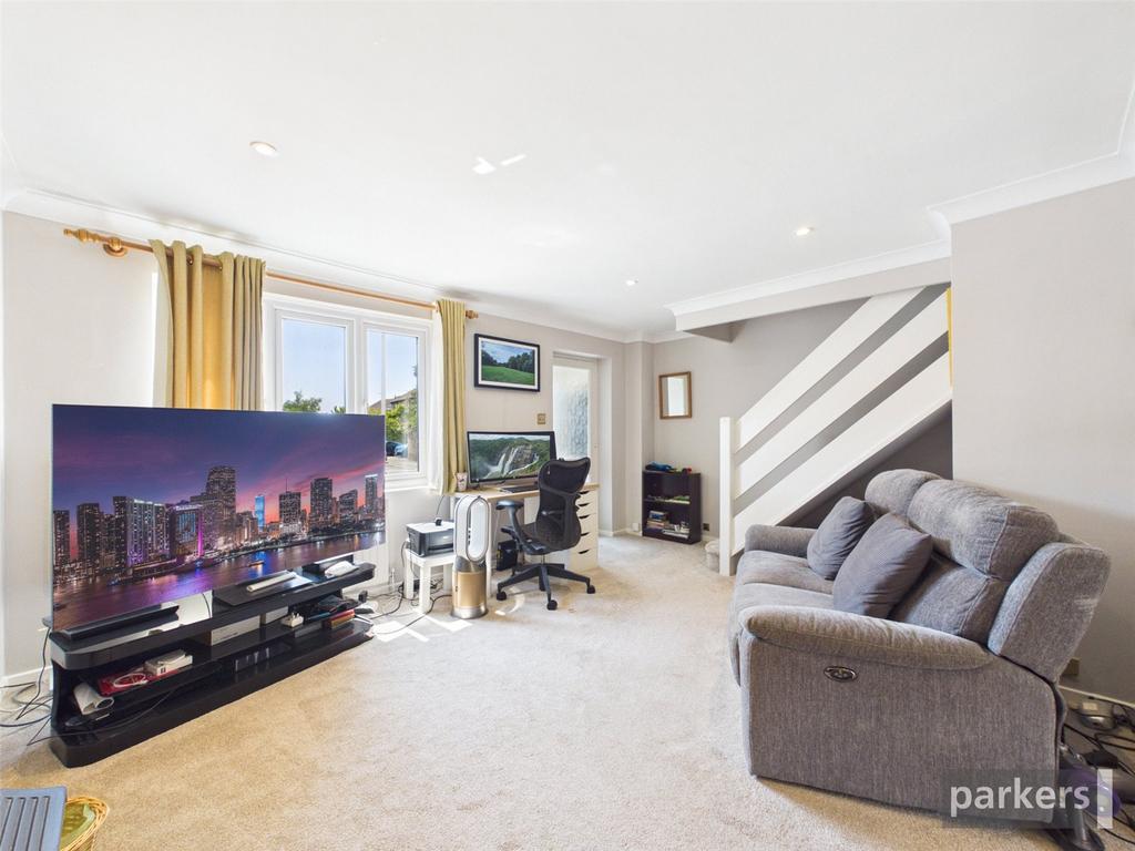 House in Reading, Lower Earley, Earley - View 2