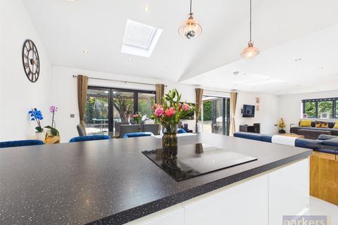 5 bedroom detached house for sale, Maiden Erlegh Drive, Reading RG6