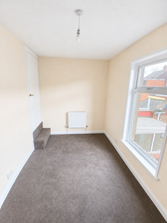 2 bedroom terraced house to rent, Co-Operative Street, Shildon