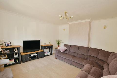 3 bedroom end of terrace house for sale, Old Pond Road, ASHFORD, Kent, TN23