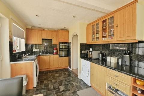 3 bedroom end of terrace house for sale, Old Pond Road, ASHFORD, Kent, TN23