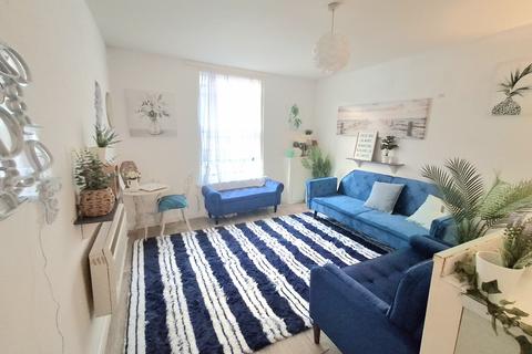 1 bedroom flat for sale, 34A High Street, Ventnor, PO38