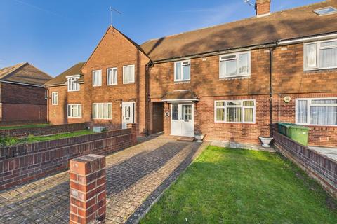 3 bedroom terraced house to rent, Convent Road, Ashford, Surrey, TW15