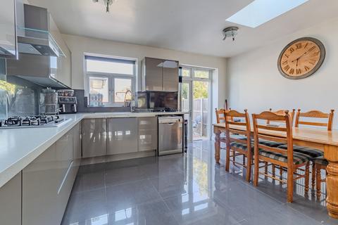 Headley Road, Leicester, LE3