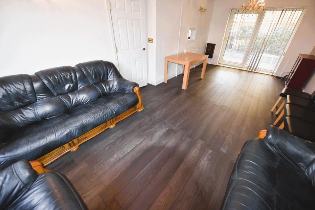 House in Leeds, Kirkstall - View 4