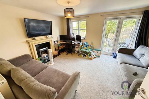 3 bedroom terraced house to rent, Cherry Tree Gardens, Staffordshire DE15