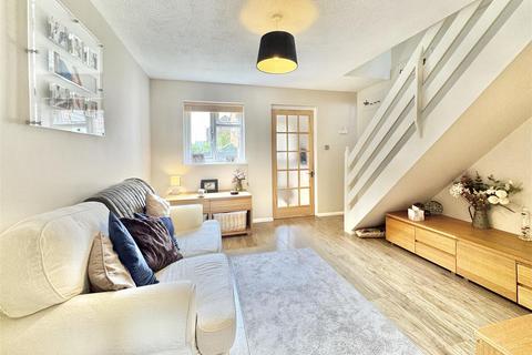 3 bedroom end of terrace house for sale, South Cerney