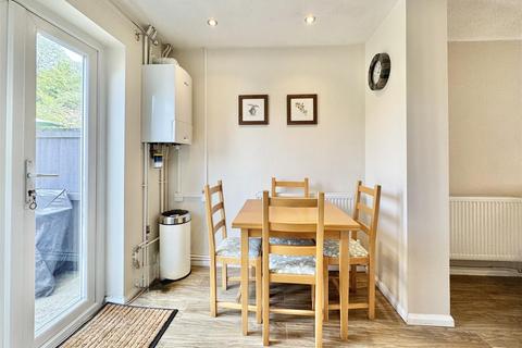 3 bedroom end of terrace house for sale, South Cerney