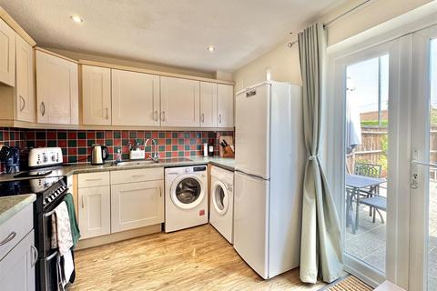 3 bedroom end of terrace house for sale, South Cerney