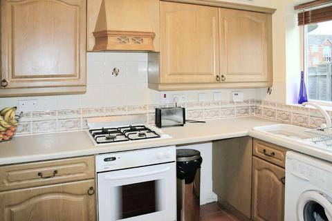 3 bedroom mews to rent, Velour Close, Salford, Lancashire, M3