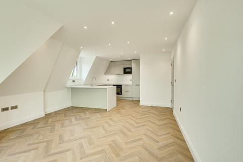 undefined, Hall Crescent, Hadleigh SS7