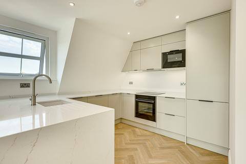 undefined, Hall Crescent, Hadleigh SS7