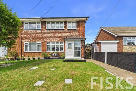 3 bedroom semi-detached house for sale, Chesterfield Avenue, Benfleet, SS7
