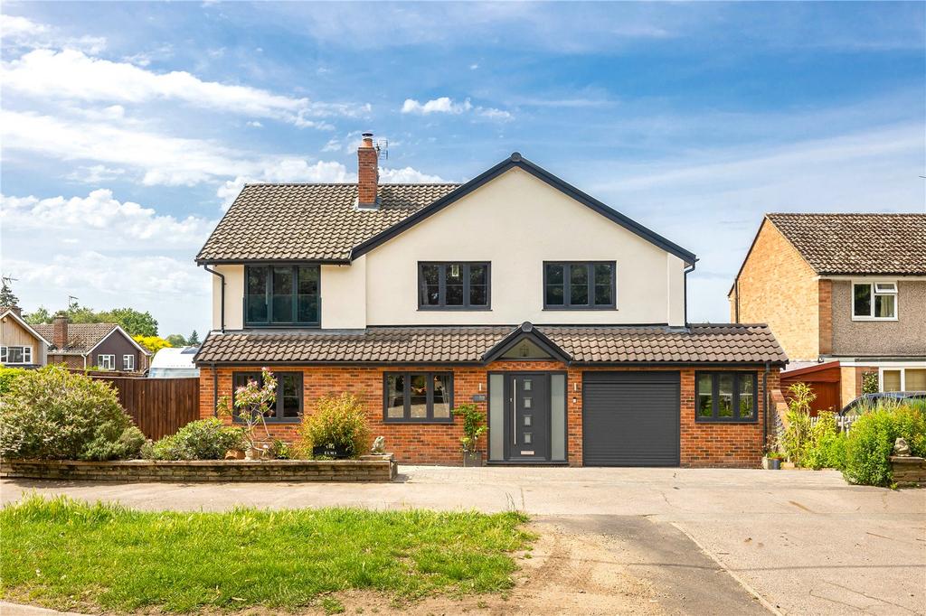 Blounts Court Road, RG4 9RS