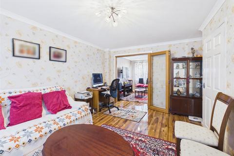 3 bedroom detached house for sale, Llys Y Grug, Porthcawl CF36