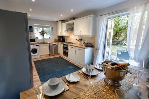 5 bedroom detached house for sale, Freestone Way, CORSHAM