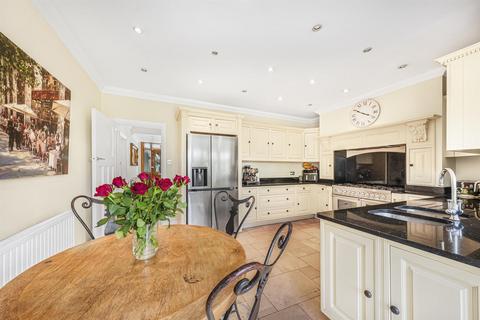 4 bedroom semi-detached house for sale, Warren Pond Road, London E4