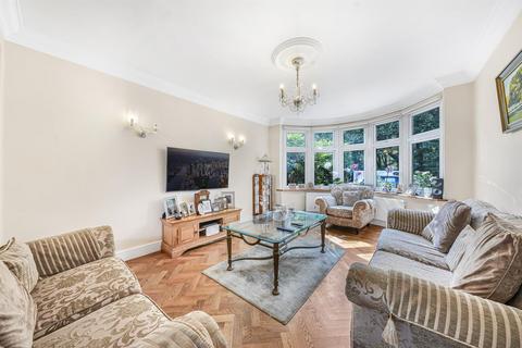 4 bedroom semi-detached house for sale, Warren Pond Road, London E4